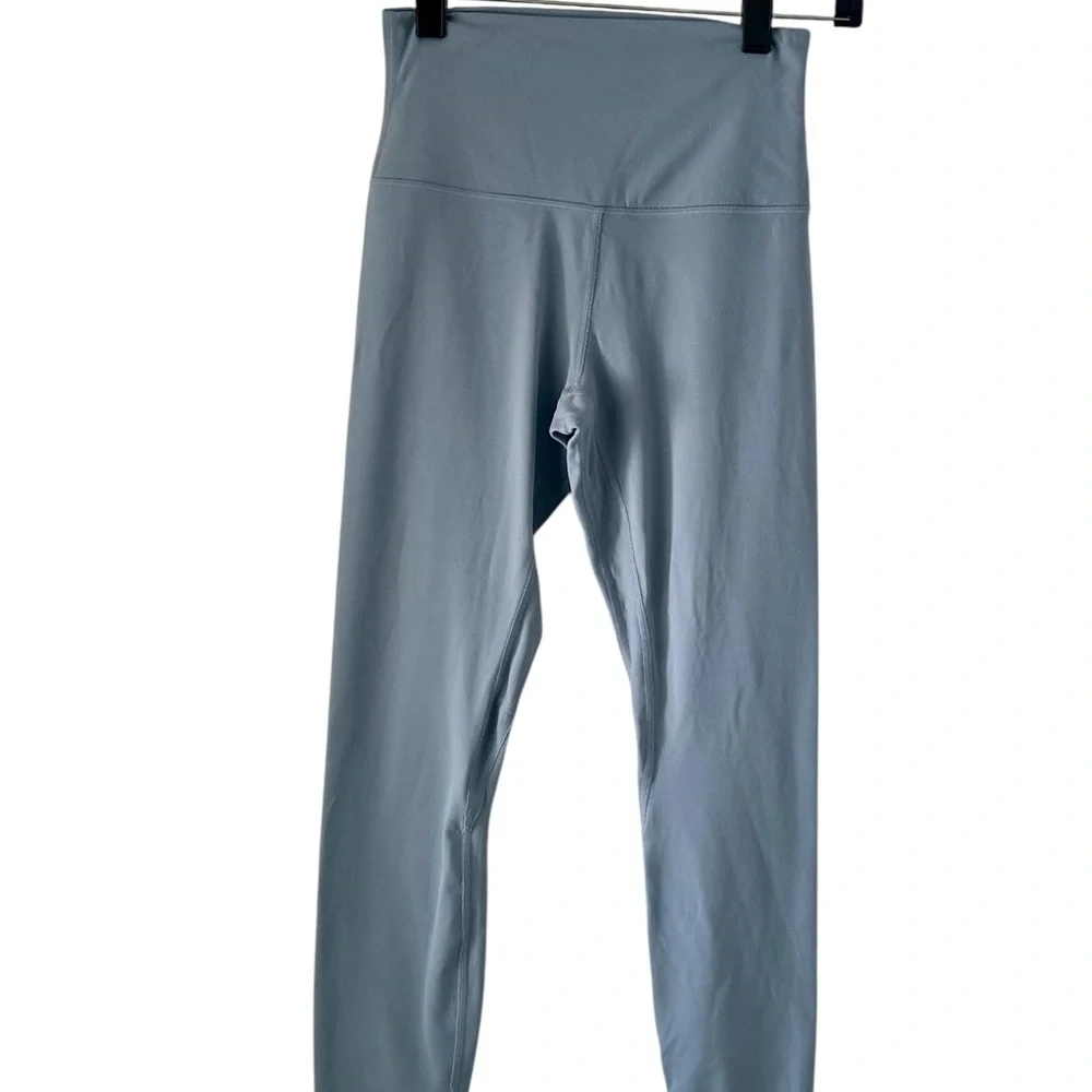 Lululemon High-Waisted Leggings - Pwbe Powder Blue Size 4 - Picture 6 of 13